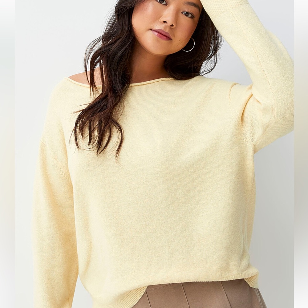 Twik Ultra-soft boat-collar sweater Yellow